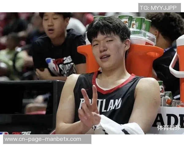 中国篮球2025年回顾杨瀚森成功登陆NBA男篮起伏不定潜力赛引发热议与争论 中国篮球2025年回顾杨瀚森成功登陆NBA男篮起伏不定潜力赛引发热议与争论